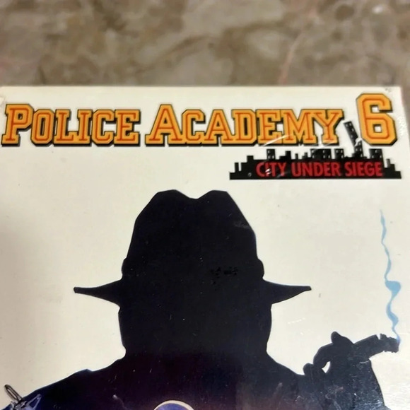 SEALED Police Academy 6  Original 1989  VHS.city under siege Warner Brothers. - Picture 7 of 10